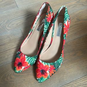 INC floral heels
